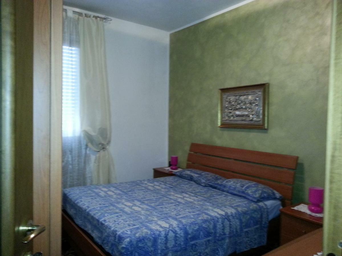 La Via Per Milano Hotel Vigevano Buitenkant foto