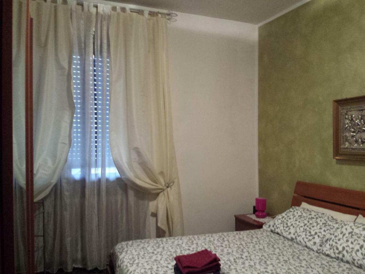 La Via Per Milano Hotel Vigevano Buitenkant foto